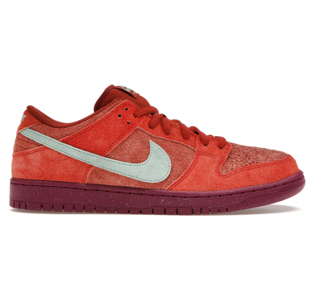 Nike SB Dunk Low “Mystic Red Rosewood”