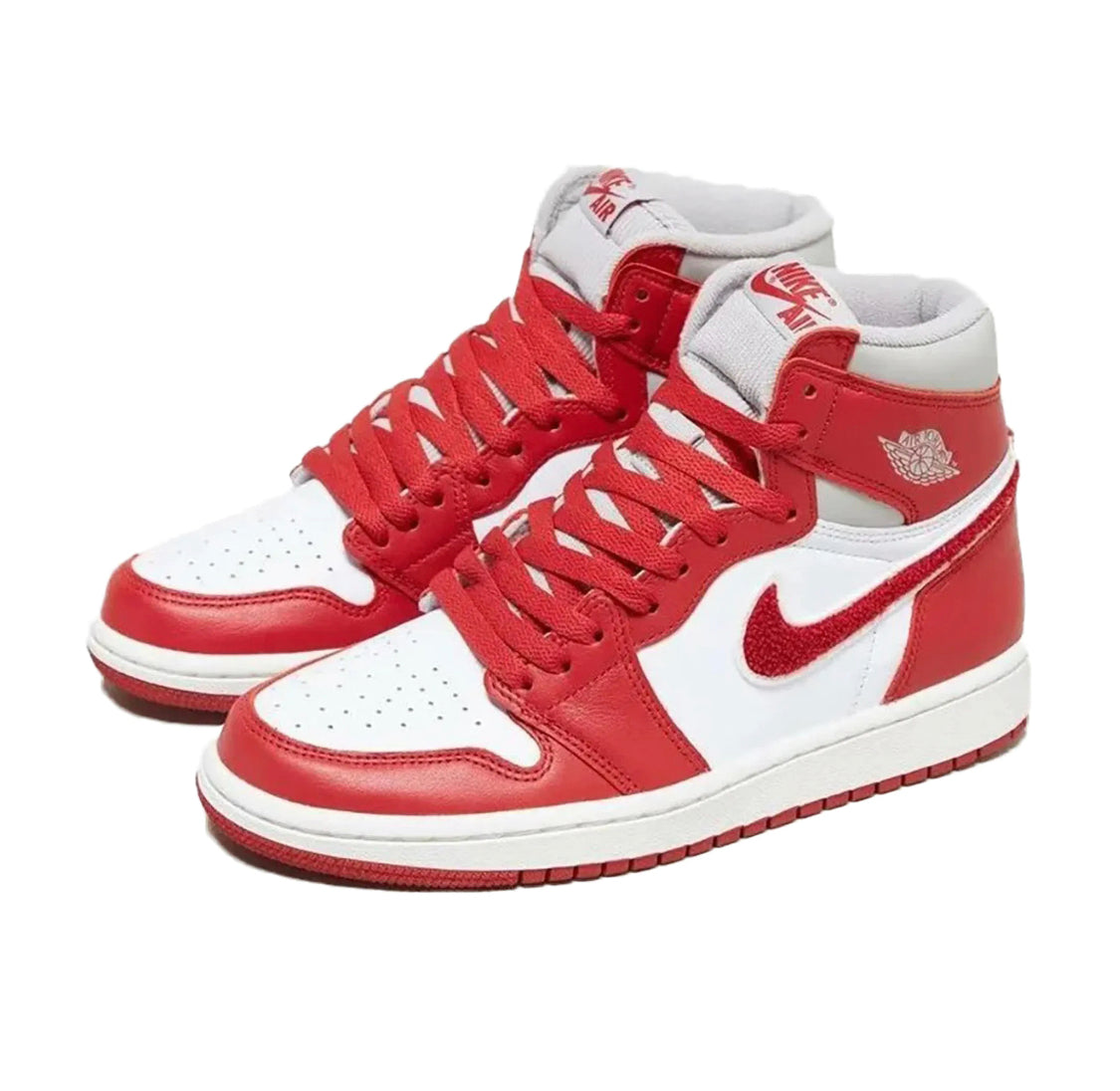 Jordan 1 High OG “Newstalgia Chenille”
