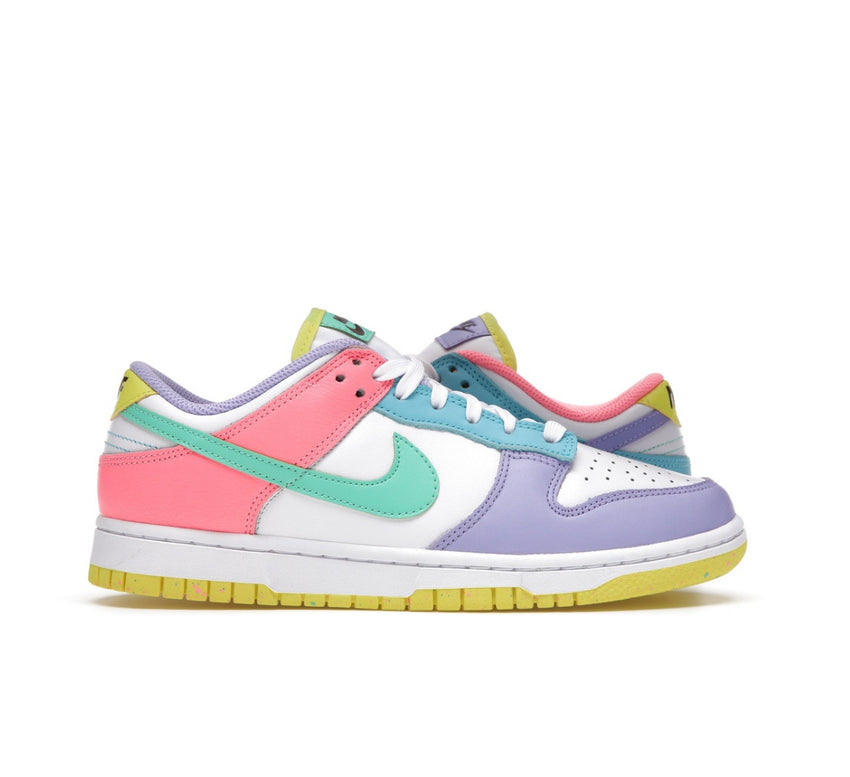 WMNS Nike Dunk Low SE “Easter”