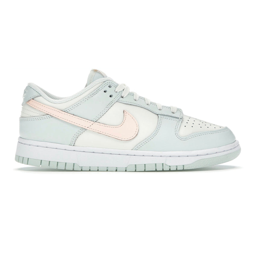 WMNS Nike Dunk Low “Barely Green”